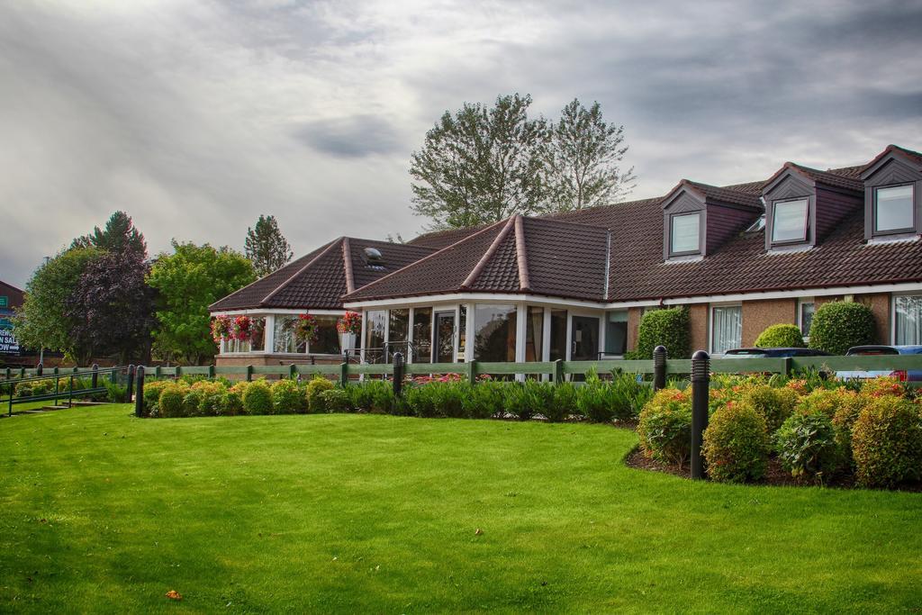 Strathburn Hotel Inverurie By Compass Hospitality Εξωτερικό φωτογραφία