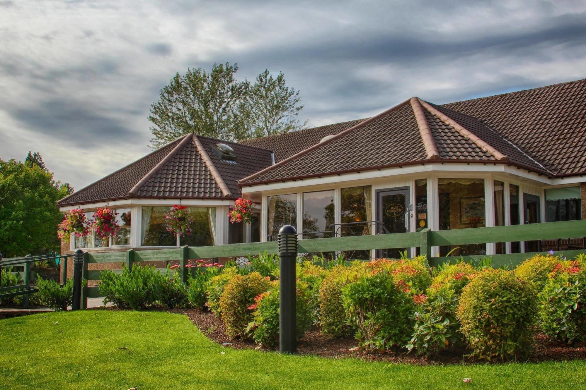 Strathburn Hotel Inverurie By Compass Hospitality Εξωτερικό φωτογραφία