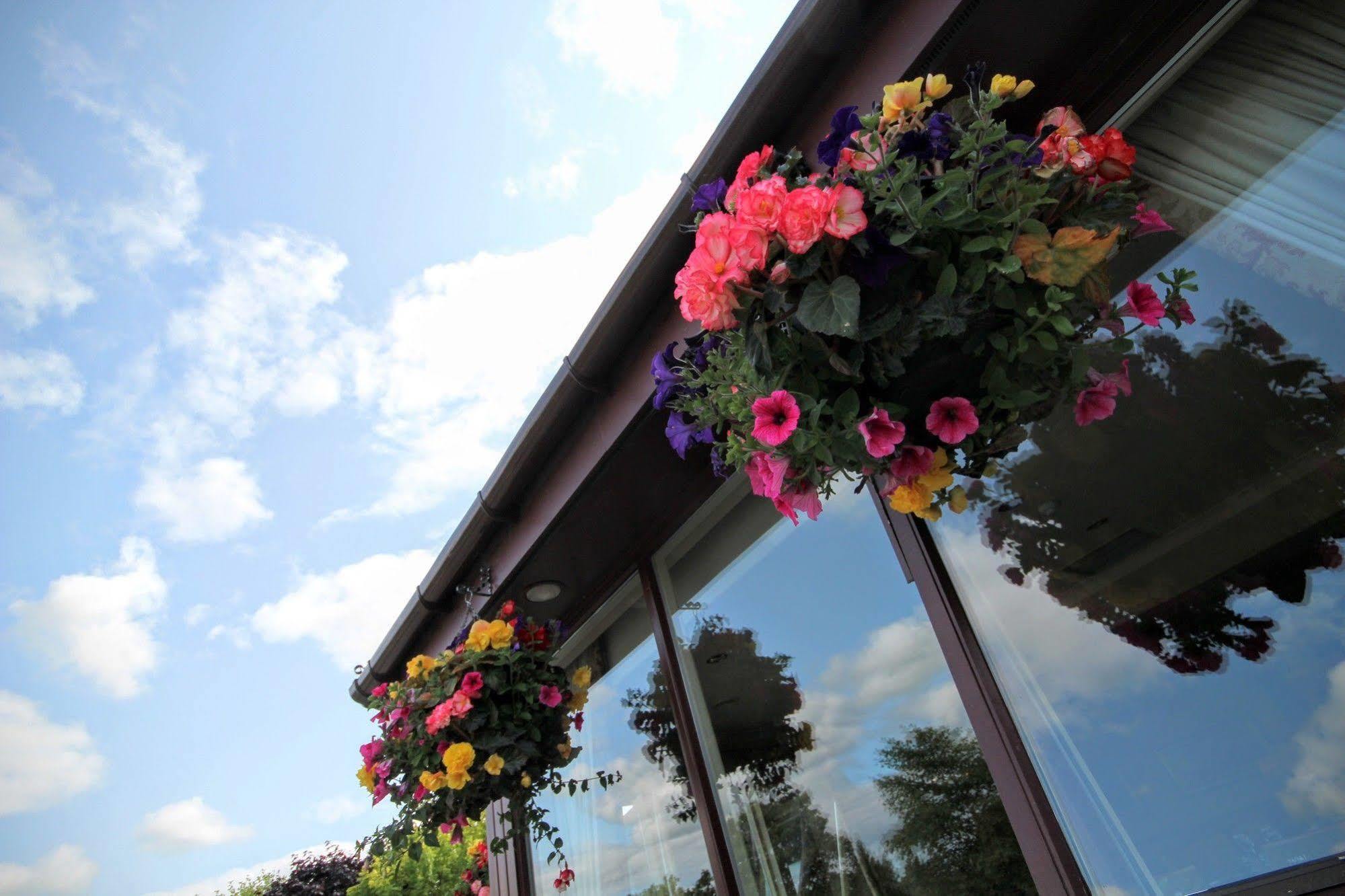 Strathburn Hotel Inverurie By Compass Hospitality Εξωτερικό φωτογραφία