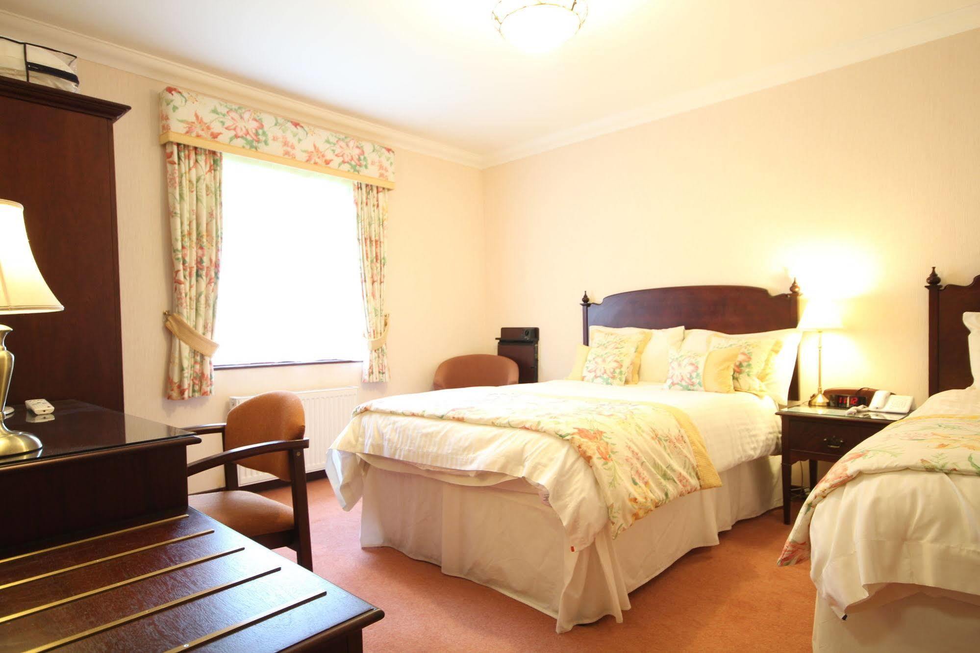 Strathburn Hotel Inverurie By Compass Hospitality Εξωτερικό φωτογραφία